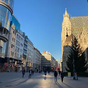 rezervați aici